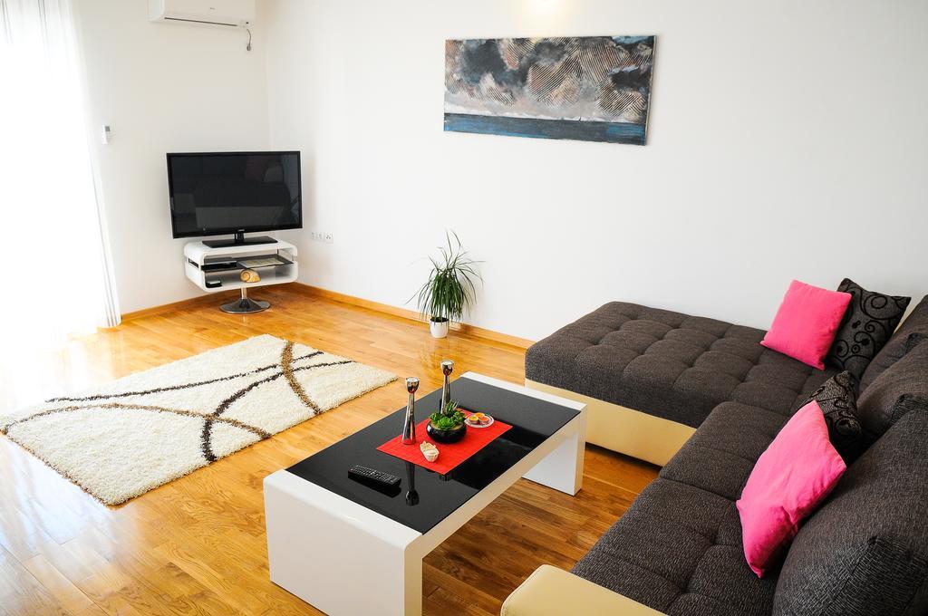 Apartments Rajic สปลิท ภายนอก รูปภาพ