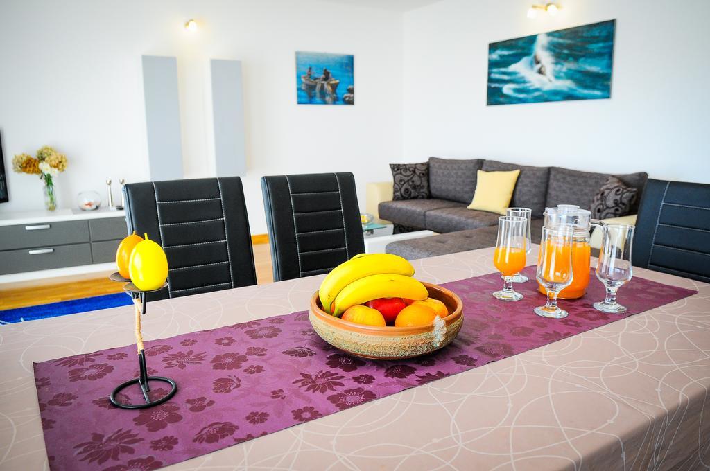 Apartments Rajic สปลิท ภายนอก รูปภาพ