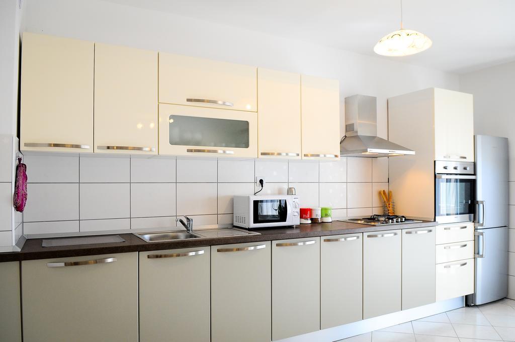 Apartments Rajic สปลิท ภายนอก รูปภาพ